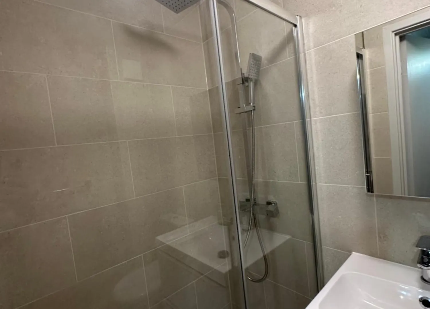 Hlm Property Single Room Only London