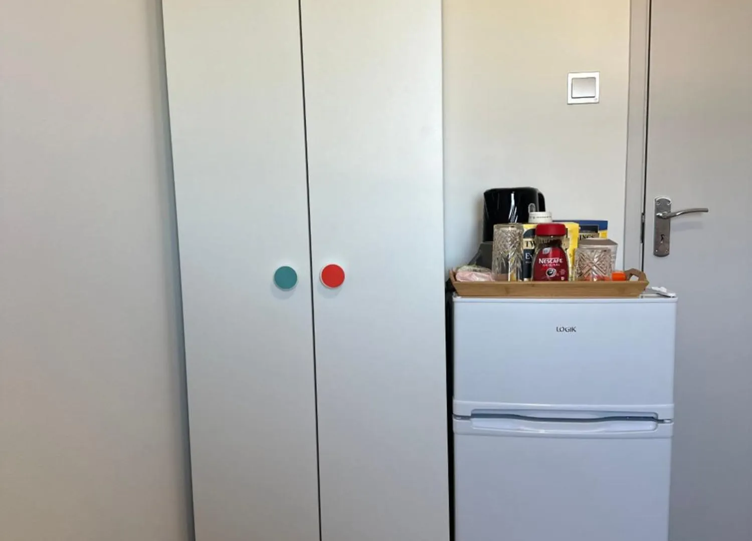 Apartment Hlm Property Single Room Only London