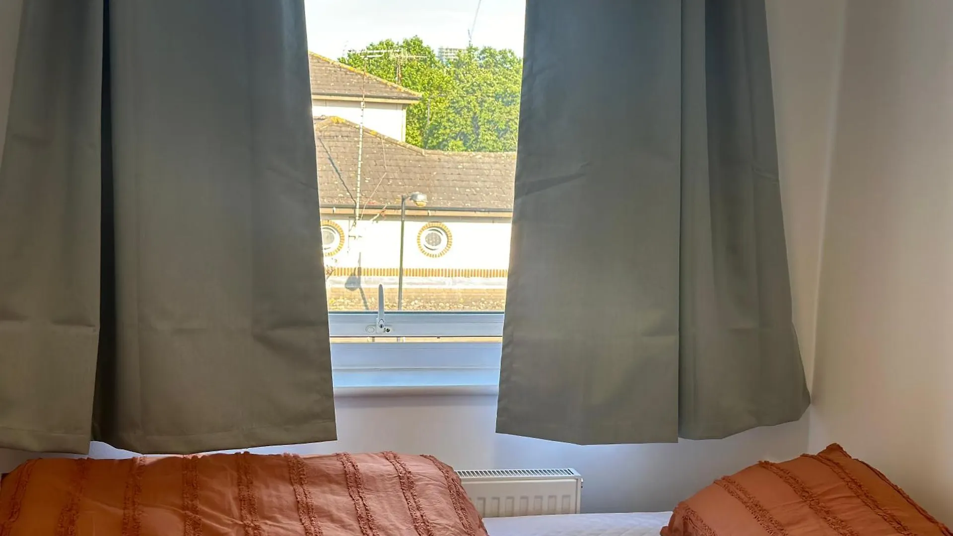 Hlm Property Single Room Only London 0*,  United Kingdom