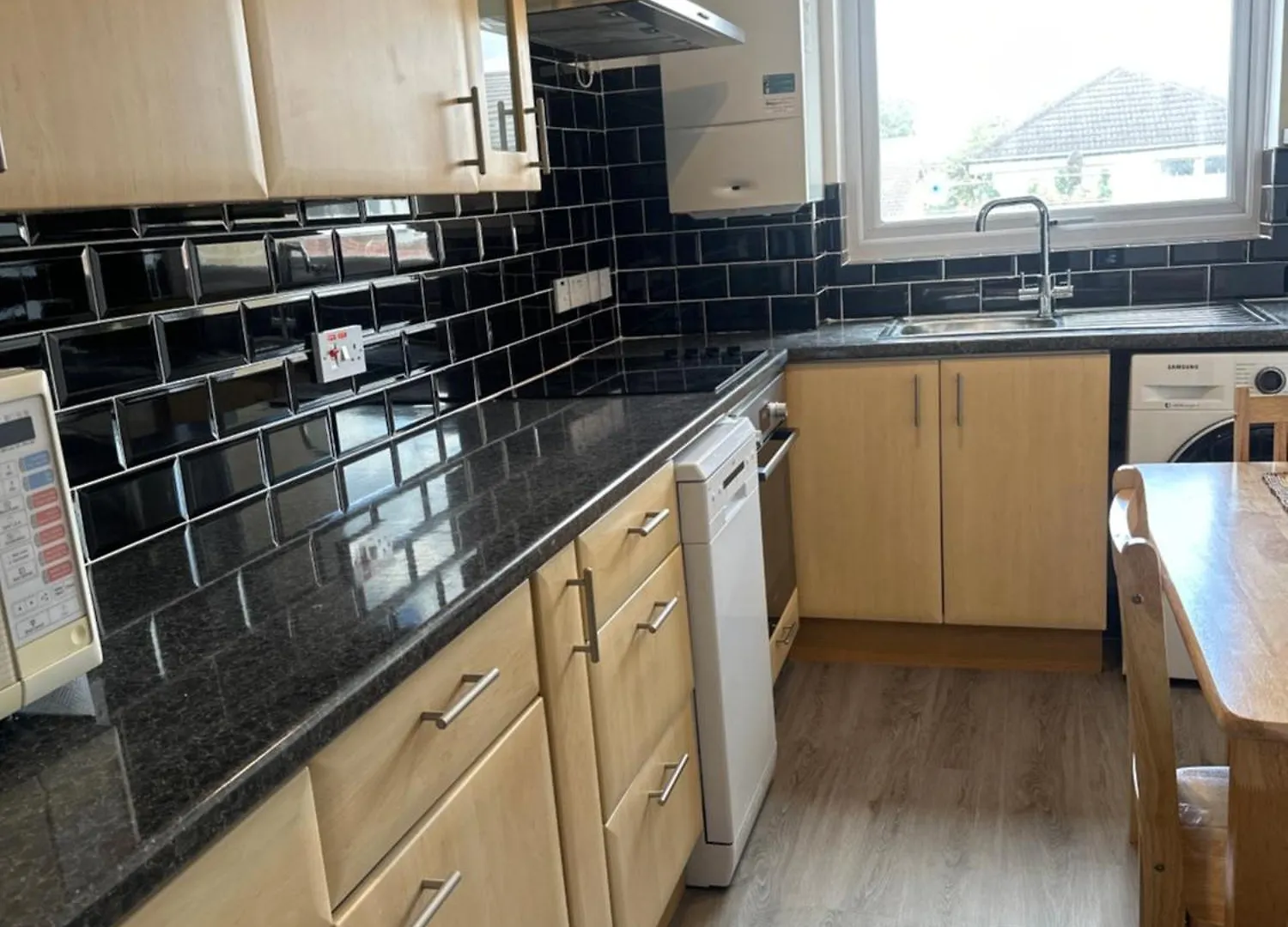 Apartment Hlm Property Single Room Only London