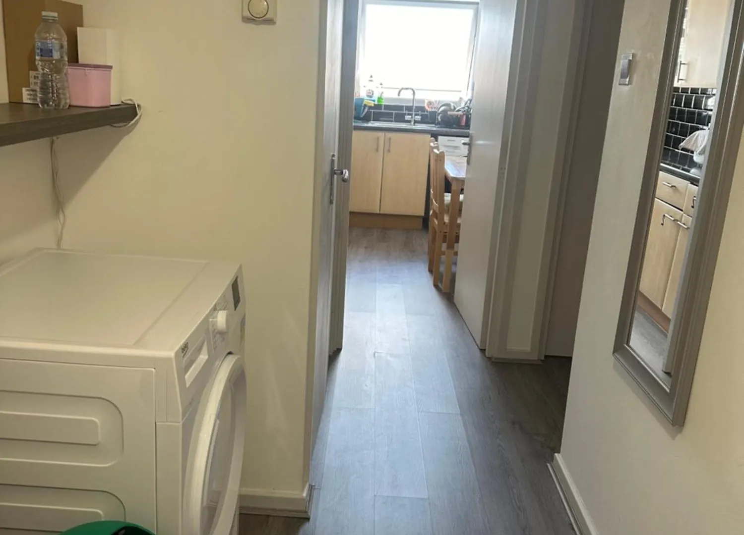 Hlm Property Single Room Only London 0*,